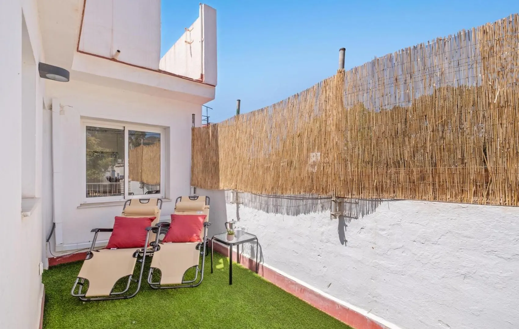 Apartamento En La Playa Con Terraza Málaga 0*,  Espanha